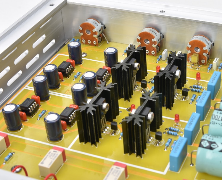 FV-2020-HiFi-Class-A-Pre-amplifier-With-Tweeter-Mid-Bass-adjust-Collocation-with-different-OP-AMP-4000494746557