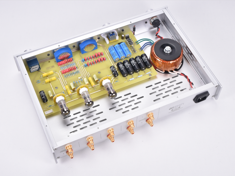 T-024-Referencecopy-MC22-Vacuum-Tube-Pre-Amplifier-HiFi-Preamp-JJ-ECC833-Customized-transformer-Hi-end-Preamplifier-4000160433082