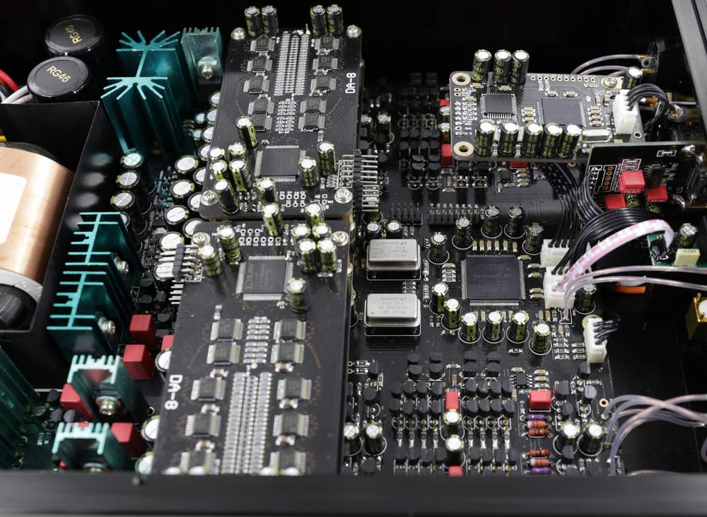 R2R-R-1-Fully-Balance-Discrete-R2R-Resistor-Ladders-Decoder-DSD512-DXD-DAC-PCM384K-Amanero-Combo-384-USB-FPGA-processor-4000074217478